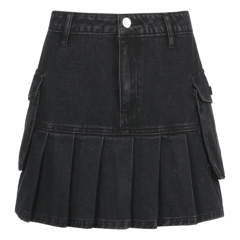 Black Cargo Style Pleated Skirt