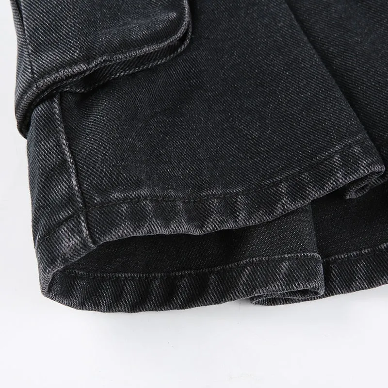 Black Cargo Style Pleated Skirt