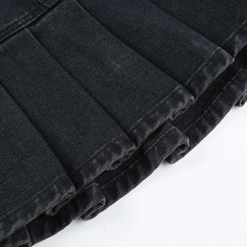 Black Cargo Style Pleated Skirt