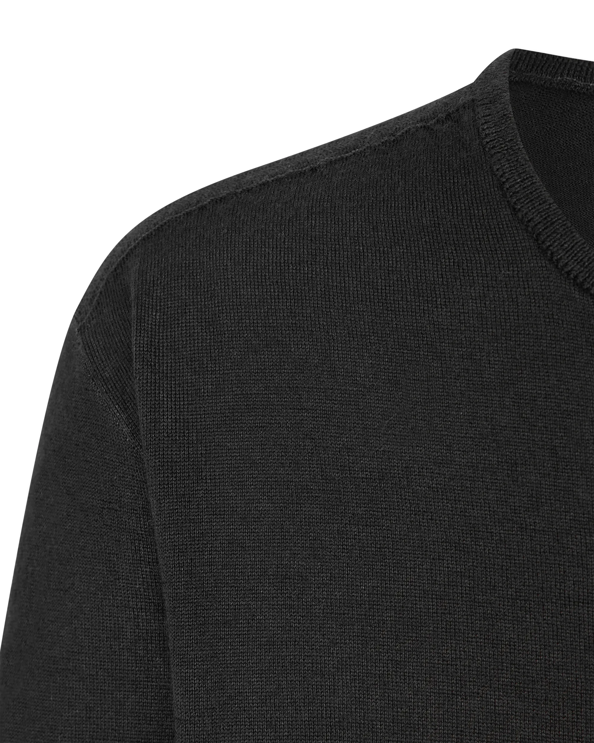 Eren Long Sleeve Henley